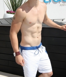 Shirtless boys from net 1 58f9deefc5302.jpg