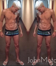 Shirtless boys from net 1 58f9df26f416e.jpg