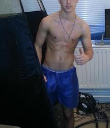Shirtless boys from net 1 58f9df348b3ad.jpg