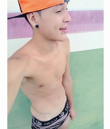 Shirtless boys from net 2 58fcac7e8eca7.jpg