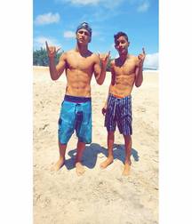 Shirtless boys from net 2 58fcac822d1e8.jpg