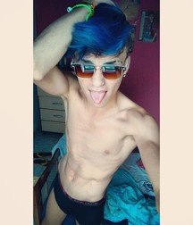 Shirtless boys from net 2 58fcac8f97598.jpg