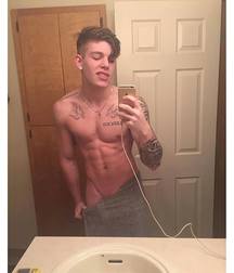 Shirtless boys from net 2 58fcacde5d005.jpg