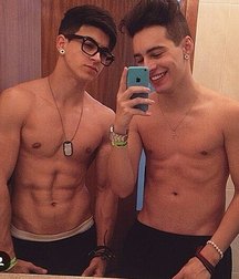 Shirtless boys from net 2 58fcacfe54799.jpg