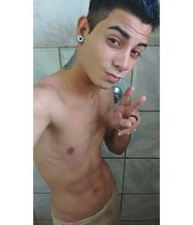 Shirtless boys from net 2 58fcad0c72615.jpg