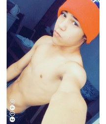 Shirtless boys from net 3 59006f845196c.jpg