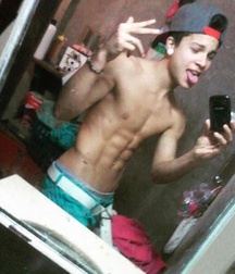 Shirtless boys from net 3 59006f8b47e7c.jpg