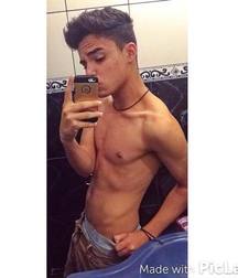 Shirtless boys from net 3 59006f924f159.jpg