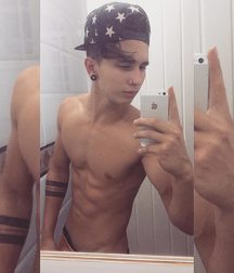 Shirtless boys from net 3 59006fa846848.jpg