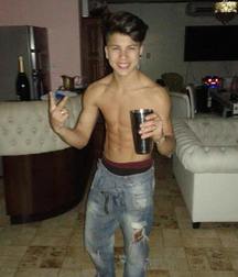 Shirtless boys from net 3 59006fb183407.jpg