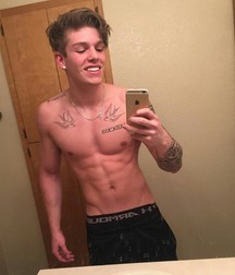 Shirtless boys from net 3 59006fbe740b0.jpg