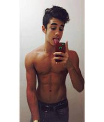 Shirtless boys from net 3 59006fc40d02c.jpg