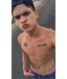 Shirtless boys from net 3 59006fc7ee890.jpg