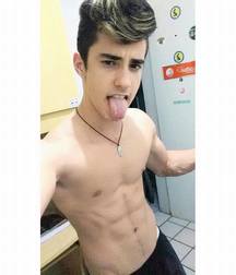 Shirtless boys from net 3 59006fd742b89.jpg