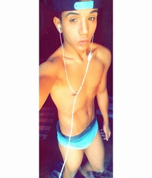 Shirtless boys from net 3 59006fdedfdc4.jpg