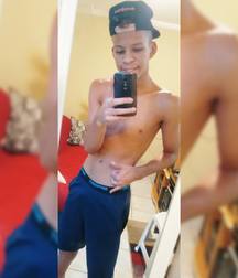 Shirtless boys from net 3 59006fe795459.jpg