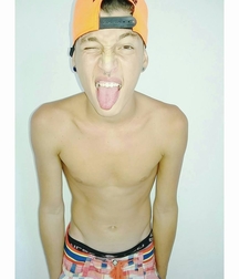 Shirtless boys from net 3 59006ffb9d5fe.jpg