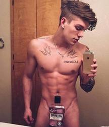 Shirtless boys from net 3 59007003e6664.jpg