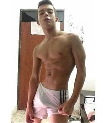 Shirtless boys from net 3 590070199e121.jpg