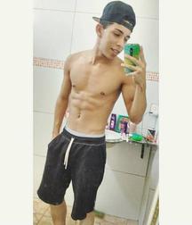 Shirtless boys from net 3 5900702a9c13c.jpg