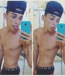 Shirtless boys from net 3 5900702cf320e.jpg
