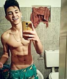 Shirtless boys from net 3 590070391bab0.jpg