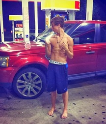 Shirtless boys from net 590ef504da605.jpg