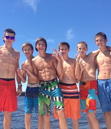 Shirtless boys from net 590ef591e802e.jpg