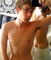 Selfies and Mirror 591d762d313ea.jpg