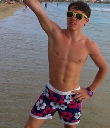 Hot shirtless boys 59240f726abb3.jpg