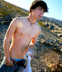 Hot shirtless boys 59240fe254f56.jpg