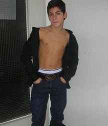 Hot shirtless boys 5924100adede9.jpg