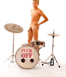Play music naked 592806f53dd8c.jpg