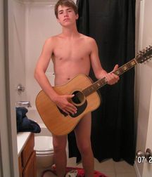 Play music naked 59280746e39c1.jpg