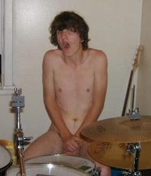 Play music naked 59280772bed94.jpg