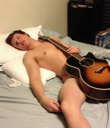 Play music naked 5928079140063.jpg