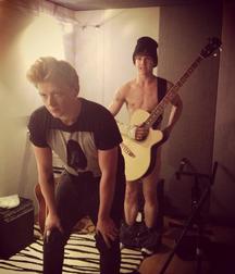 Play music naked 592807966062d.jpg