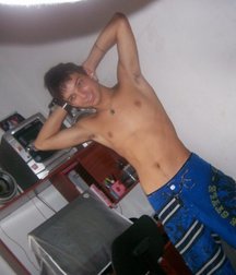 Shirtless boys from net 592ea21b86939.jpg