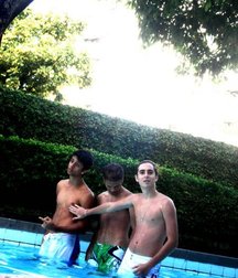 Shirtless boys from net 592ea22ae9e9e.jpg