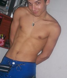 Shirtless boys from net 592ea28dbc65f.jpg