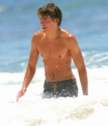 Shirtless boys from net 59328fe871276.jpg