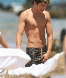 Shirtless boys from net 593290090f662.jpg