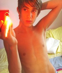 Sexy boys from net 59352d983f87e.jpg