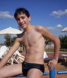 Amateur 59709be990784.jpg