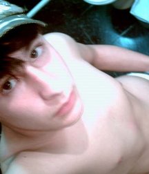 Shirtless boys from net 5971df1ac8e71.jpg