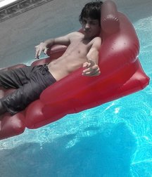 Amateur boys 598087cf7769e.jpg