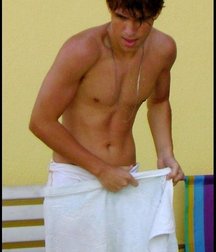 Amateur shirtless 5982ff1d93fbd.jpg