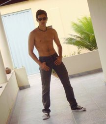 Amateur shirtless 5982ff3aab3e9.jpg