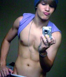 Amateur shirtless 5982ff9269049.jpg