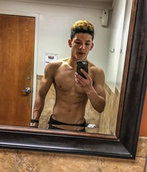 Boys 5952752ade579.jpg